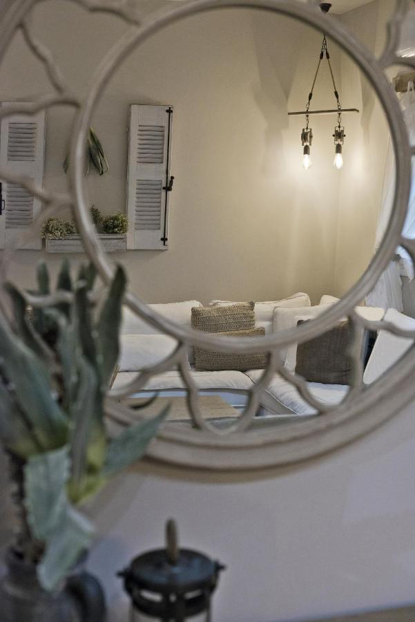 Stylish At Pagrati Apartment Athens